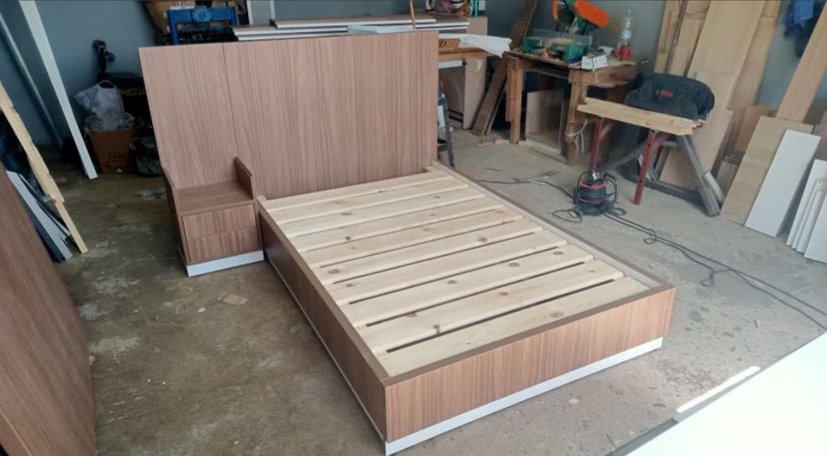 Assemblage placard bois